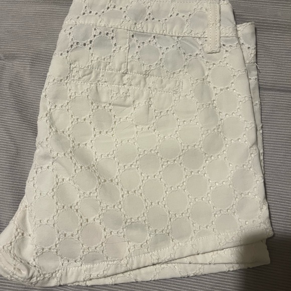 Shorts - Picture 3 of 3